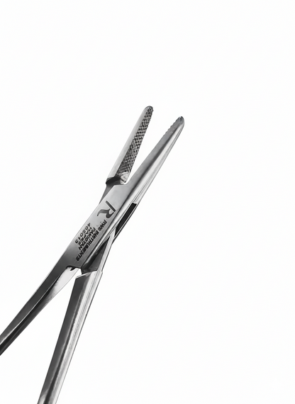 221-Needle Holder Length 12.7 Cm